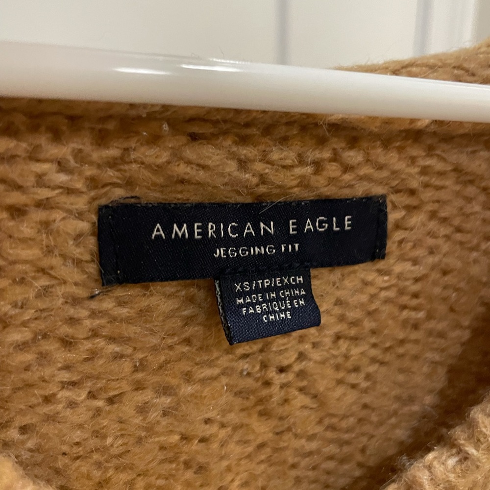 American Eagle size xs sweater